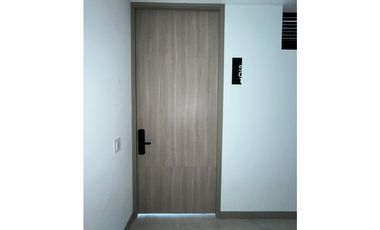 APARTAMENTO EN VENTA O RENTA ALTEZZA CERRITOS