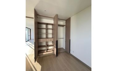 APARTAMENTO EN VENTA O RENTA ALTEZZA CERRITOS