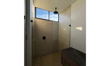 APARTAMENTO EN VENTA O RENTA ALTEZZA CERRITOS