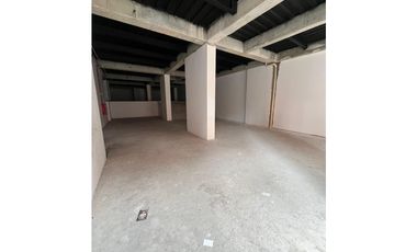 LOCAL EN RENTA EN ALPES PEREIRA