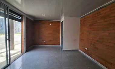 Local comercial en MERCAR