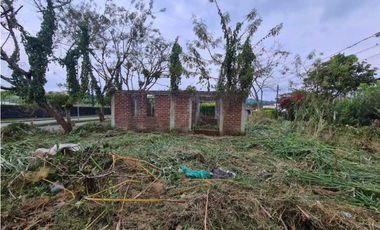 LOTE SOBRE LA AV. CENTENARIO