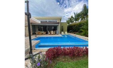 Espectacular Casa Campestre para la Venta Sector El Caimo