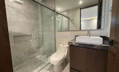 Departamento en Venta en Naucalpan de Juárez, Lomas de Tecamachalco  NC. 25-1621