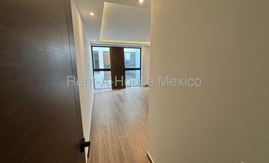 Departamento en Venta en Naucalpan de Juárez, Lomas de Tecamachalco  NC. 25-1621