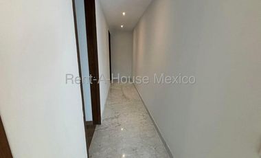 Departamento en Venta en Naucalpan de Juárez, Lomas de Tecamachalco  NC. 25-1621
