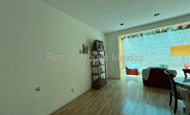 Casa en Venta en Calle Central de Plomeros, Emilio Carranza RG 26-144.