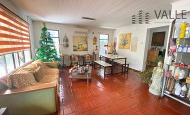 Casa en sector residencial Barrio El Tenis..