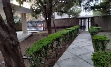 Casa en venta en Del Valle, San Pedro Garza García, Nuevo León