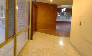 Casa en venta en Del Valle, San Pedro Garza García, Nuevo León