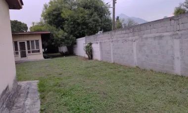 Casa en venta en Del Valle, San Pedro Garza García, Nuevo León