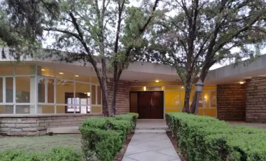 Casa en venta en Del Valle, San Pedro Garza García, Nuevo León