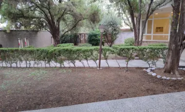 Casa en venta en Del Valle, San Pedro Garza García, Nuevo León