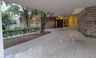 Casa en venta en Del Valle, San Pedro Garza García, Nuevo León