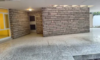 Casa en venta en Del Valle, San Pedro Garza García, Nuevo León