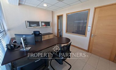 Gran oficina full equipada