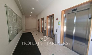 Gran oficina full equipada