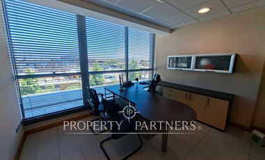 Gran oficina full equipada