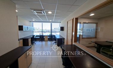 Gran oficina full equipada