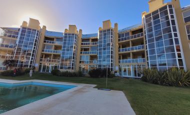 Penthouse en dos plantas  con vista al  mar en Cilene 1