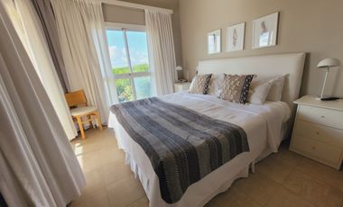 Penthouse en dos plantas  con vista al  mar en Cilene 1