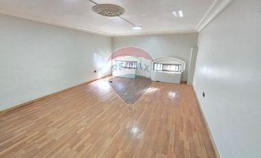 LOCAL COMERCIAL SECTOR CENTRO