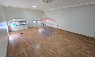 LOCAL COMERCIAL SECTOR CENTRO