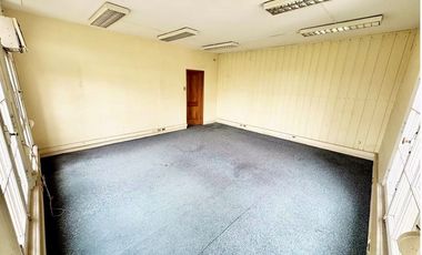 Amplia oficina amoblada (call center)