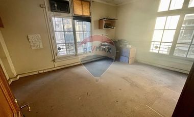 Amplia oficina amoblada (call center)