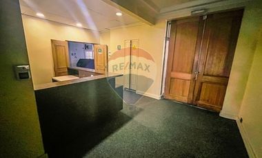 Amplia oficina amoblada (call center)