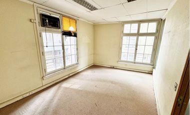 Amplia oficina amoblada (call center)