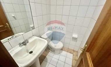 Amplia oficina amoblada (call center)