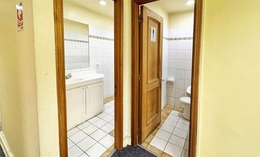 Amplia oficina amoblada (call center)