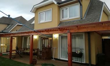 Casa 175 Mts2 Barrio Germania 4D/2B