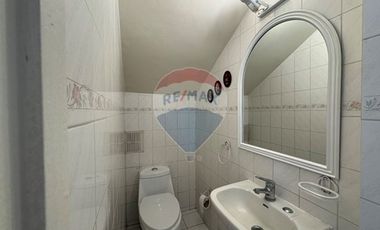 Arriendo Casa San Carlos Apoquindo 4D+3B