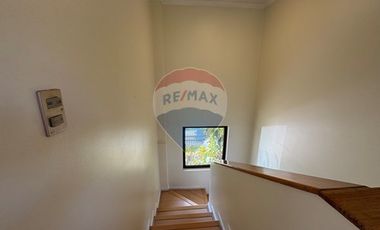 Arriendo Casa San Carlos Apoquindo 4D+3B