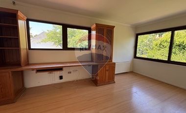 Arriendo Casa San Carlos Apoquindo 4D+3B
