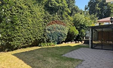 Arriendo Casa San Carlos Apoquindo 4D+3B