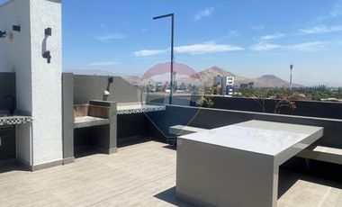 NUEVO Y AMPLIO EN BARRIO YUNGAY