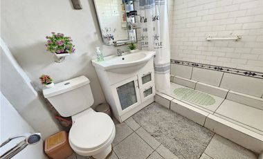 Hermoso jardin, arboles frutales - Metro Trinidad