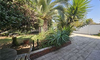 Hermoso jardin, arboles frutales - Metro Trinidad