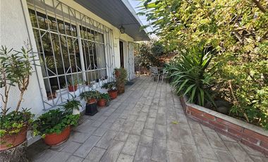 Hermoso jardin, arboles frutales - Metro Trinidad