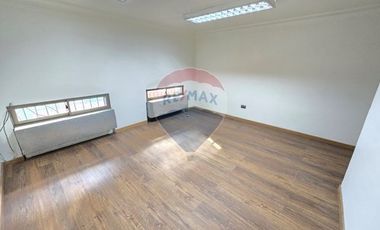 ARRIENDO LOCAL COMERCIAL CENTRO