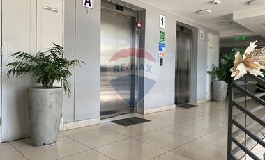 NUEVO Y AMPLIO EN BARRIO YUNGAY