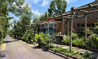 Linda Casa en Comunidad Castillo Velasco