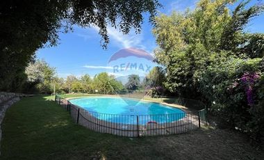 Linda Casa en Comunidad Castillo Velasco