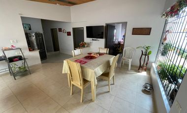 Casa en venta con area de lote de 309 m2 barrio la Julia Monteria