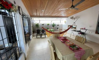 Casa en venta con area de lote de 309 m2 barrio la Julia Monteria