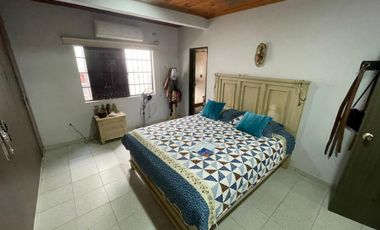 Casa en venta con area de lote de 309 m2 barrio la Julia Monteria