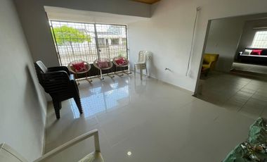 Casa en venta con area de lote de 309 m2 barrio la Julia Monteria